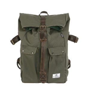 Robuster Canvas-Rucksack in Olivgrün mit La Marzocco Patch – ideal für Baristas, die auch unterwegs nicht auf Stil und Funktionalität verzichten möchten. Perfekt geeignet als Transportlösung für Barista Tools, Zubehör für die Kaffeezubereitung oder als stilvolles Café-Equipment im Alltag.