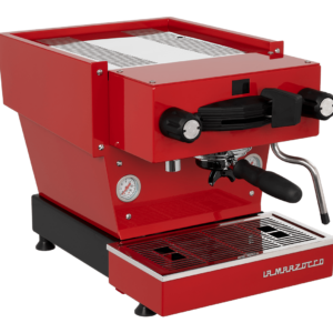 La Marzocco Linea Mini in Rot – leistungsstarke Espressomaschine mit professionellen Features, ideal für den Einsatz in der Gastronomie oder zu Hause. Kompaktes Design und hochwertige Verarbeitung