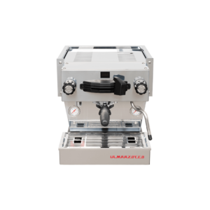 La Marzocco Linea Mini in Silber – hochwertige Espressomaschine im klassischen Design, ideal für Gastronomie und anspruchsvolle Baristas zu Hause. Mit Siebträger und professioneller Ausstattung für perfekten Kaffeegenuss.