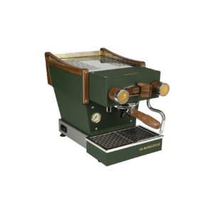 Linea Micra Espressomaschine in Olive mit Holzelementen – La Marzocco x Café Leon Dore Special Edition