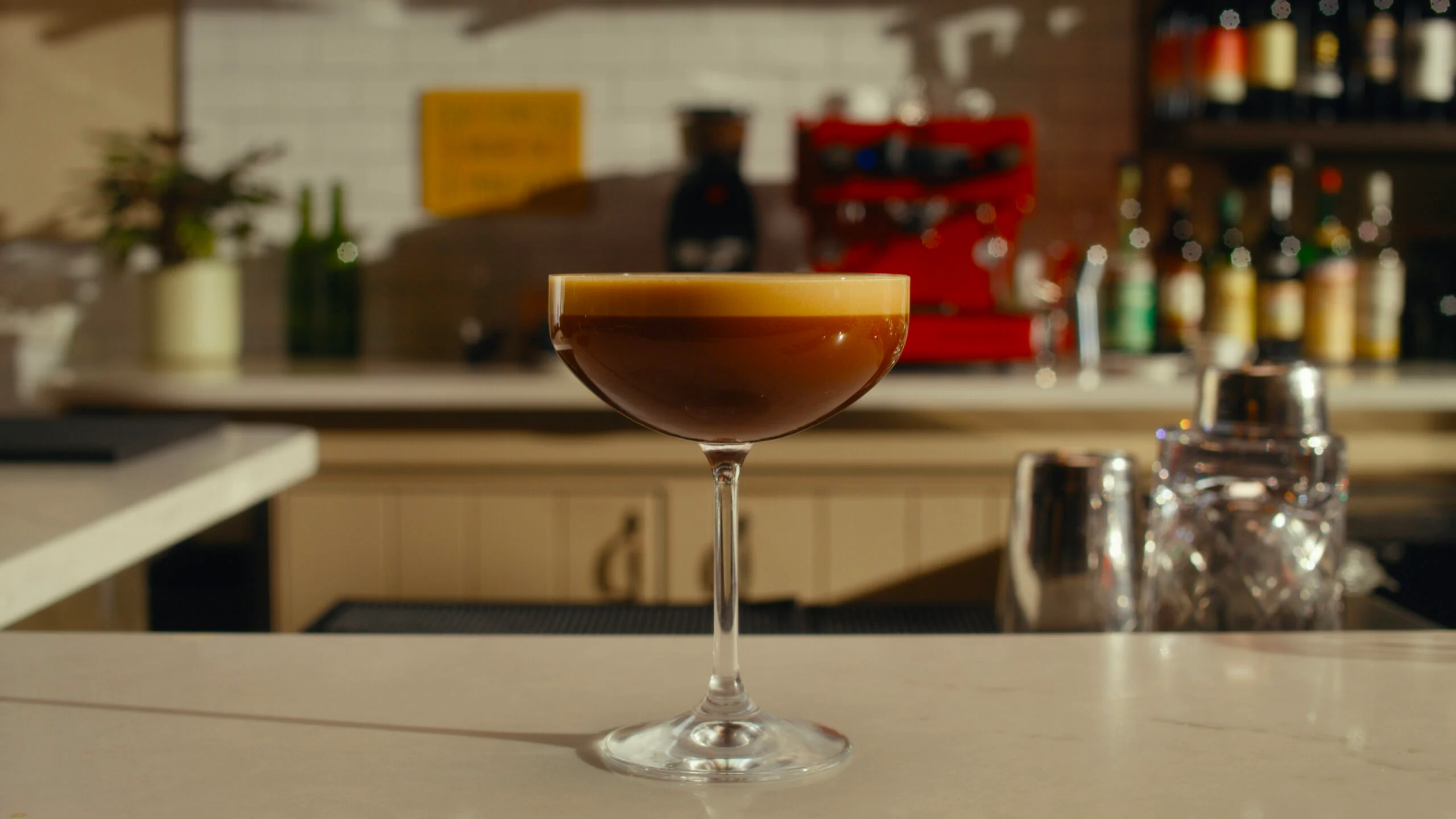 Perfekten Espresso Martini machen
